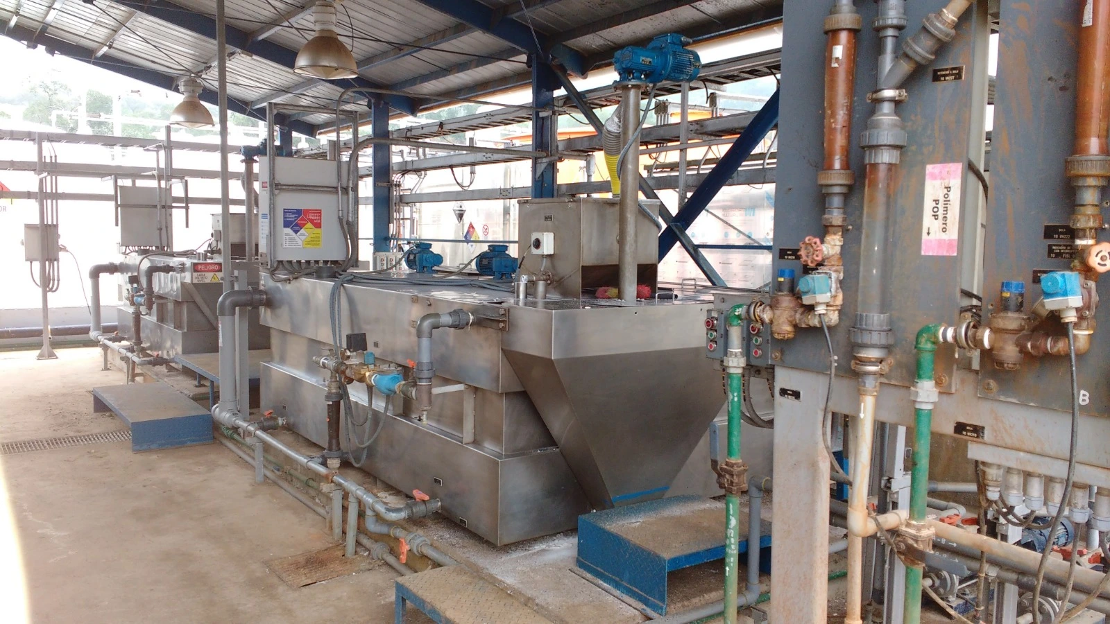 Tratamiento de efluentes industriales con remoción de arsénico y metales pesados